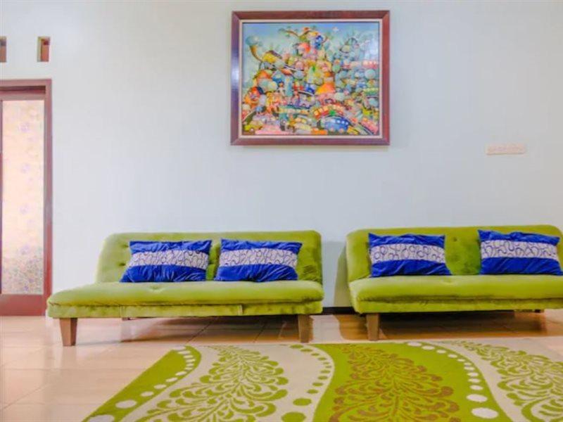 Oyo 2376 Tiara Family Residence Batu  Exteriér fotografie