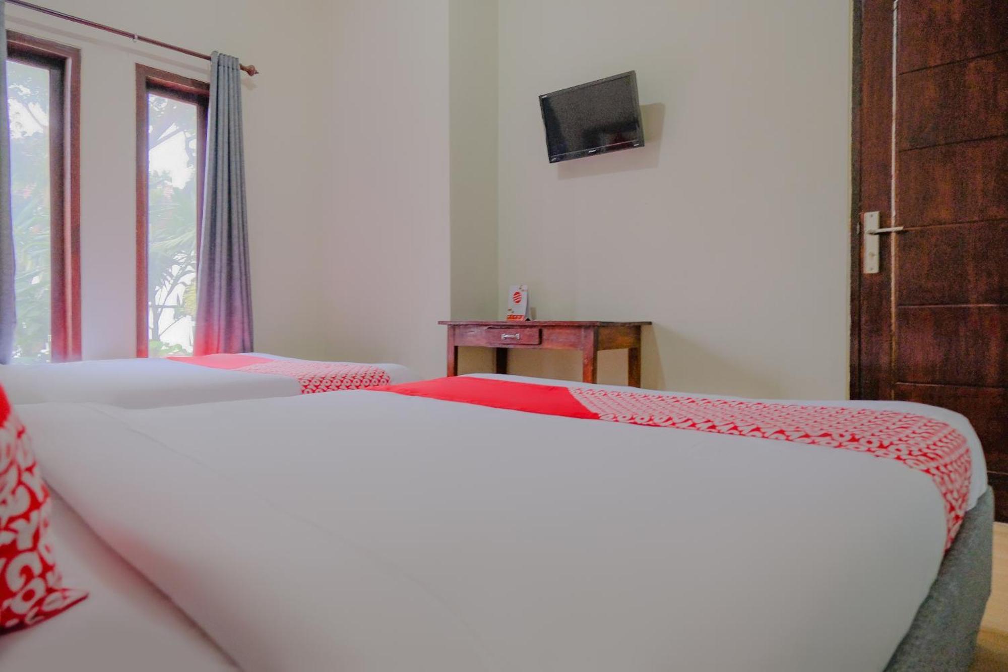 Oyo 2376 Tiara Family Residence Batu  Exteriér fotografie
